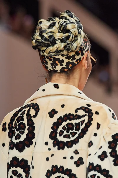 Look 90